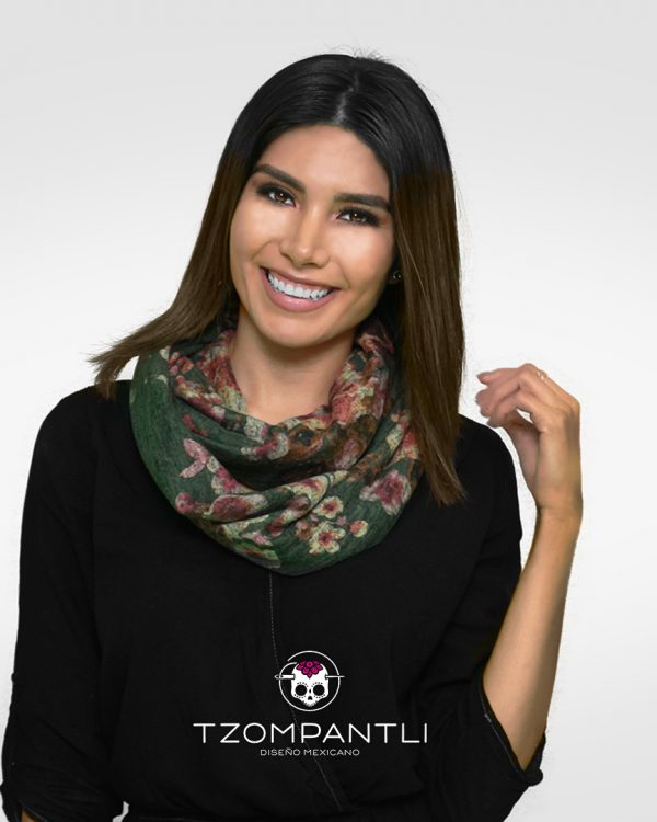 BUFANDA ESTAMPADO DE FLORES VERDE