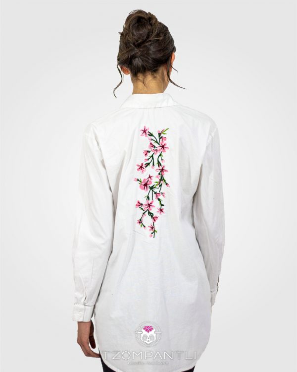 MAXI CAMISA BORDADA ESPALDA