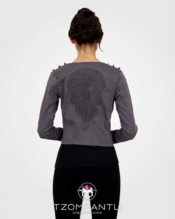 CHAQUETA APLICACIÓN DE CRÁNEO